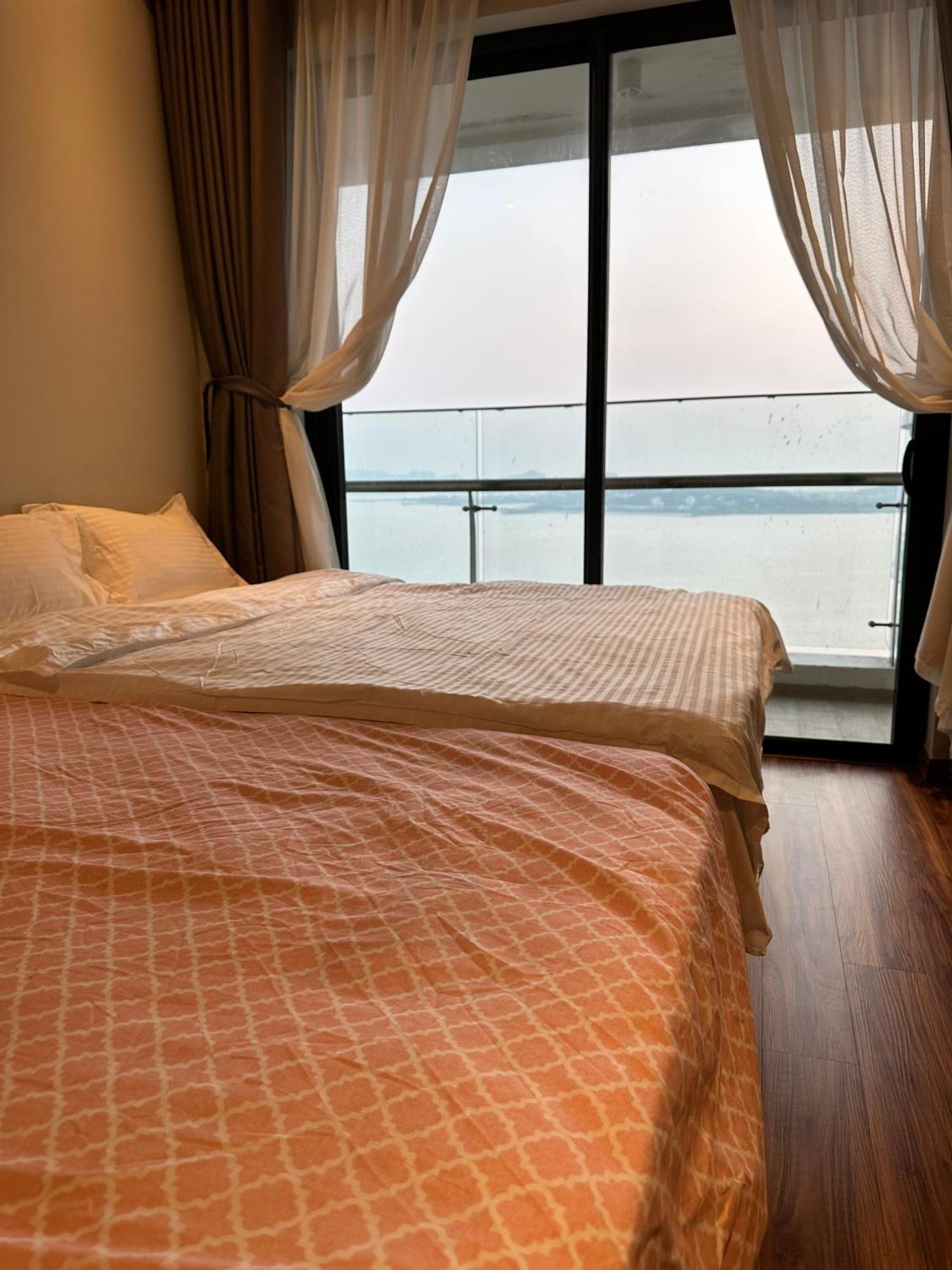 Citadines Seaview Duplex Apartment Ha Long Exterior photo